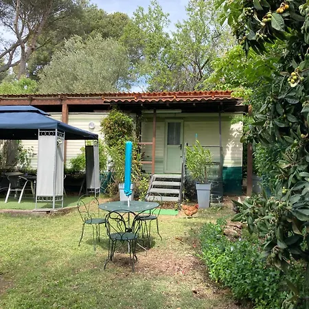 Campsite Chez Line Et Roland